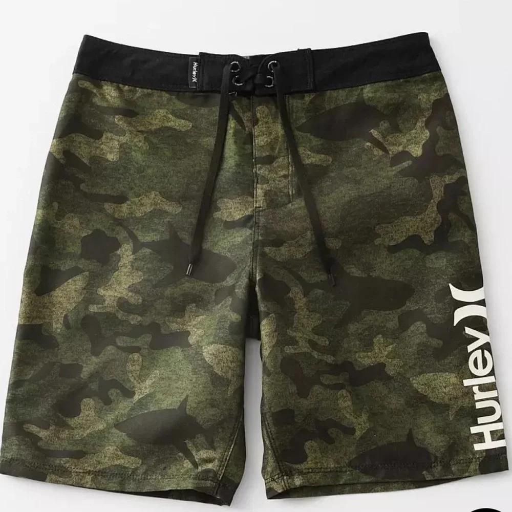 NWT Hurley Boys Shark-bait Camo Hybrid Board Shorts Swim Surf Beach‎ Vacation